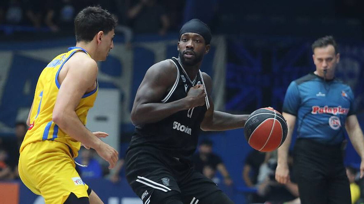 PAOK sweeps Peristeri to reach Greek League semifinals