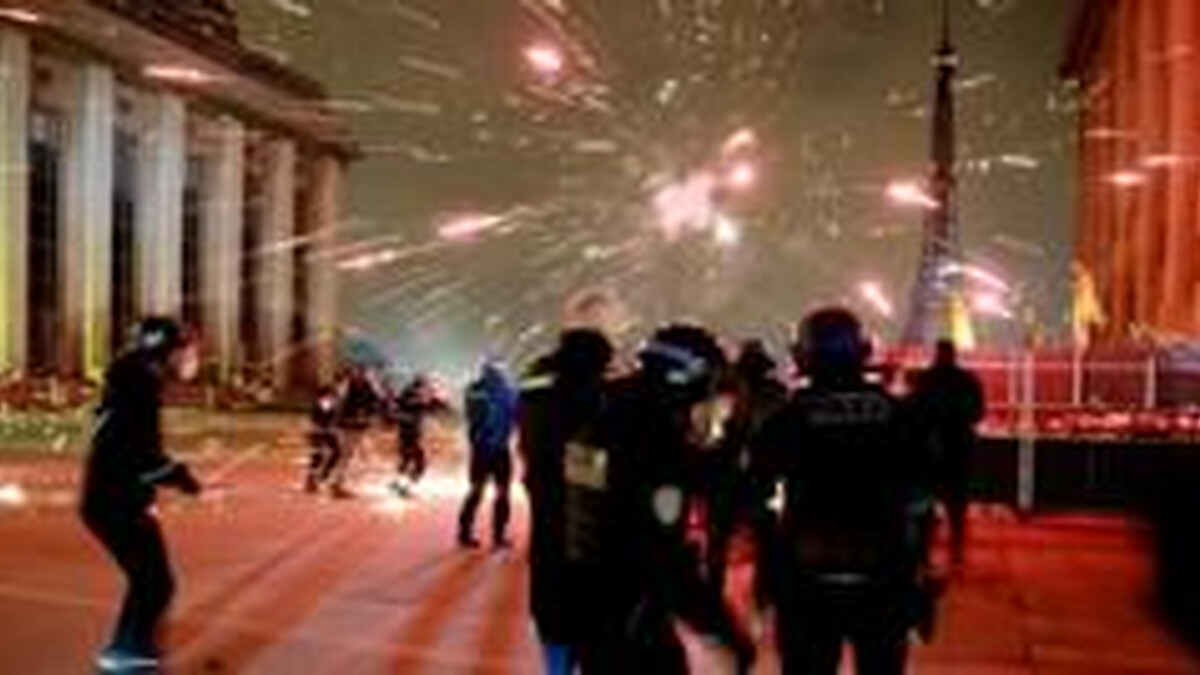 Paris disturbances and 127 arrests mar PSG's Champions League win