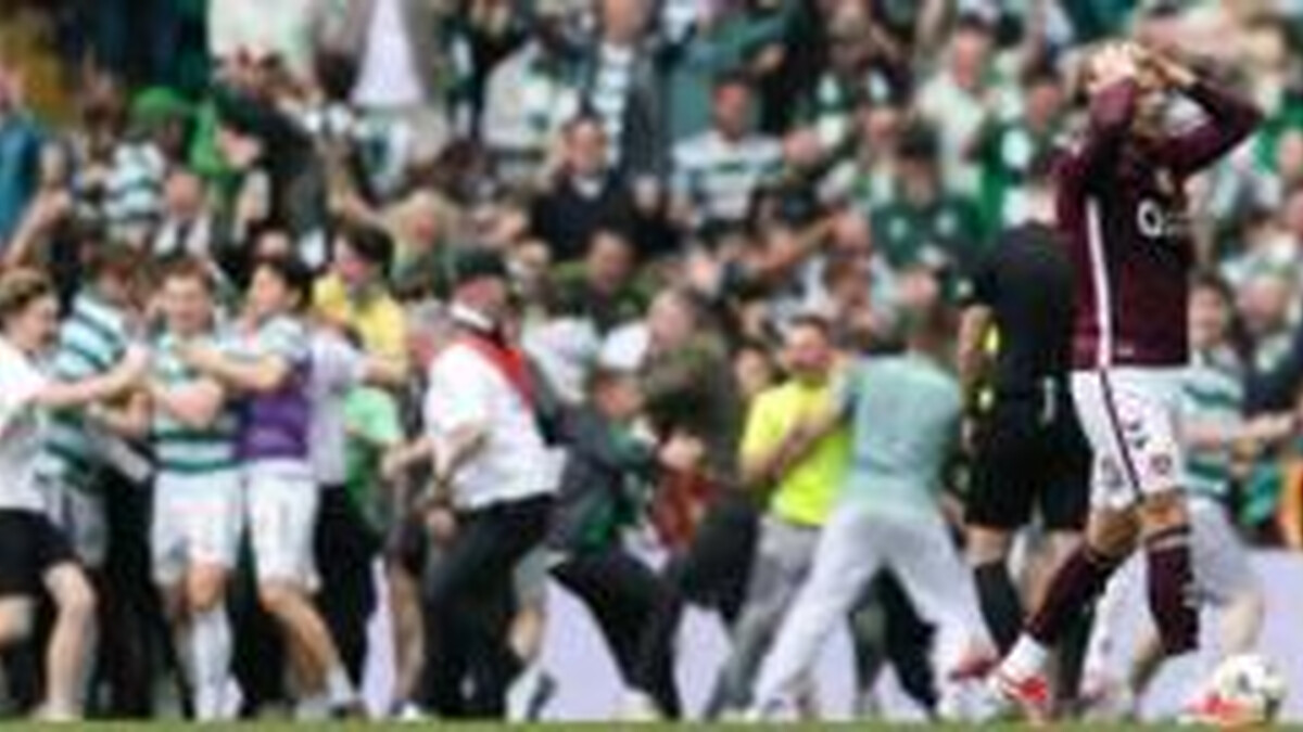 Pitch invasions 'a bad look' - but Clarke praises Tartan Army