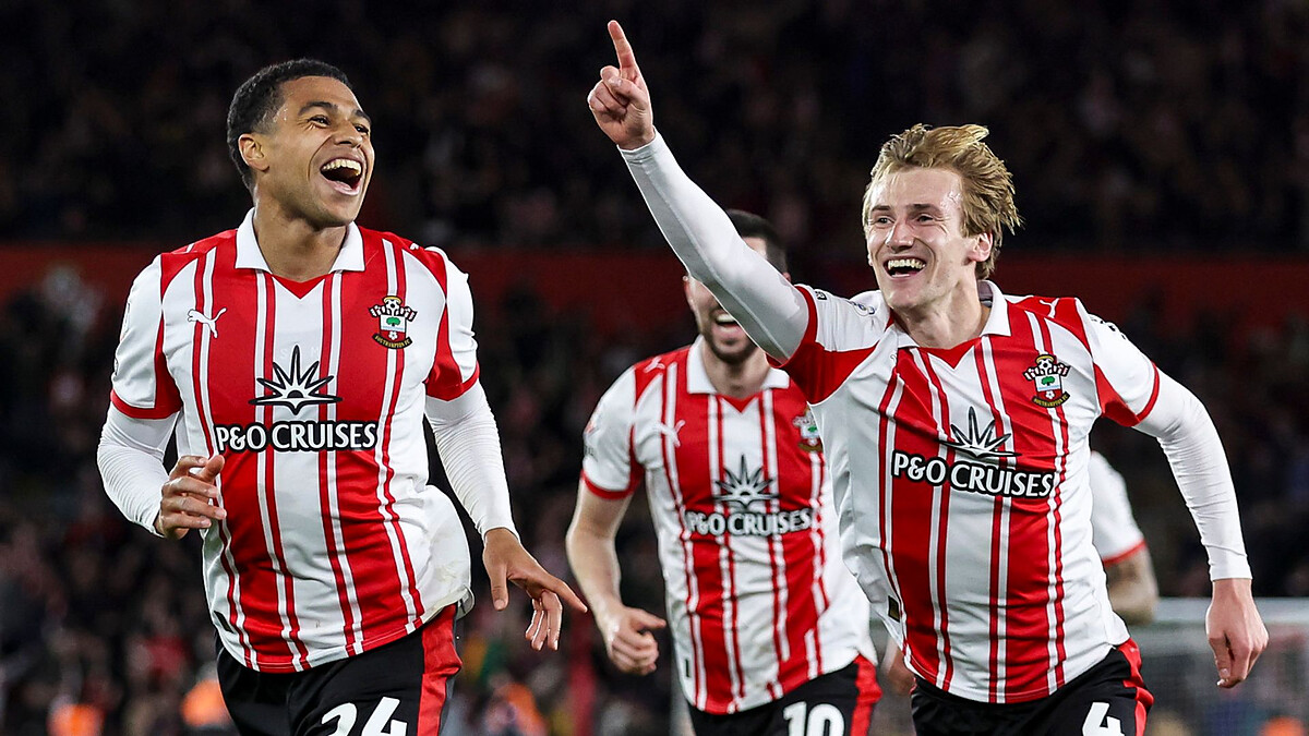 Saints edge Boro late in extra-time to reach play-off final amid 'Spygate' drama