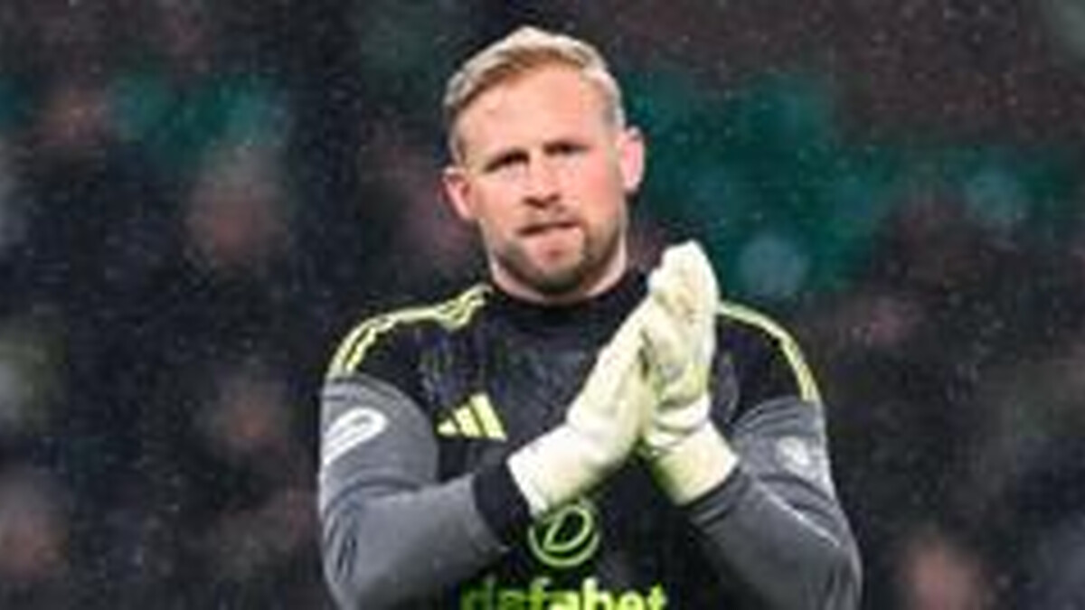 Schmeichel retires with no way back from shoulder injury