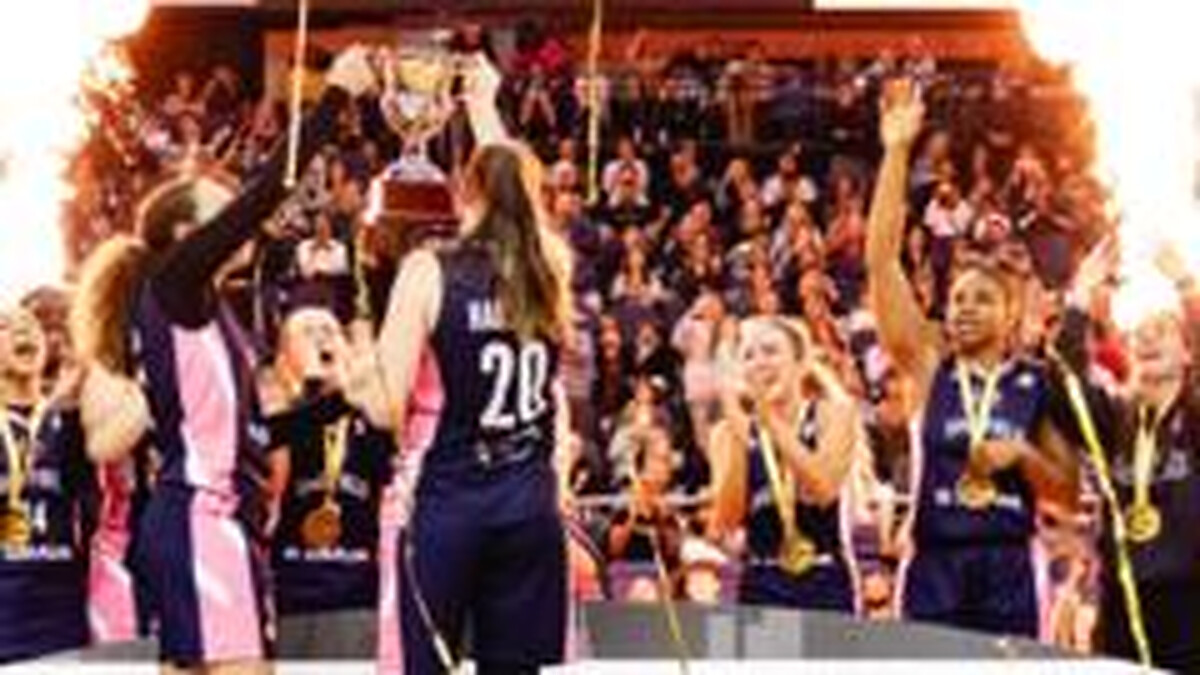 Sheffield overpower Caledonia to claim quadruple