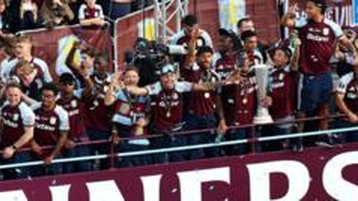 Thousands welcome home triumphant Villa as heroes