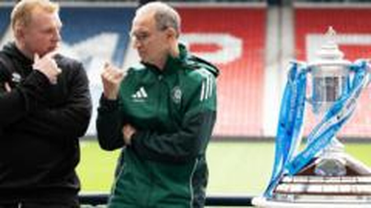 'Underdogs bite' - Dunfermline boss Lennon gives Celtic cup final warning