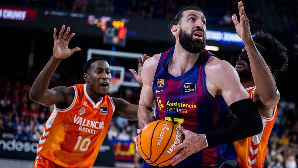 Valencia Basket dominates Barça to grab second seed