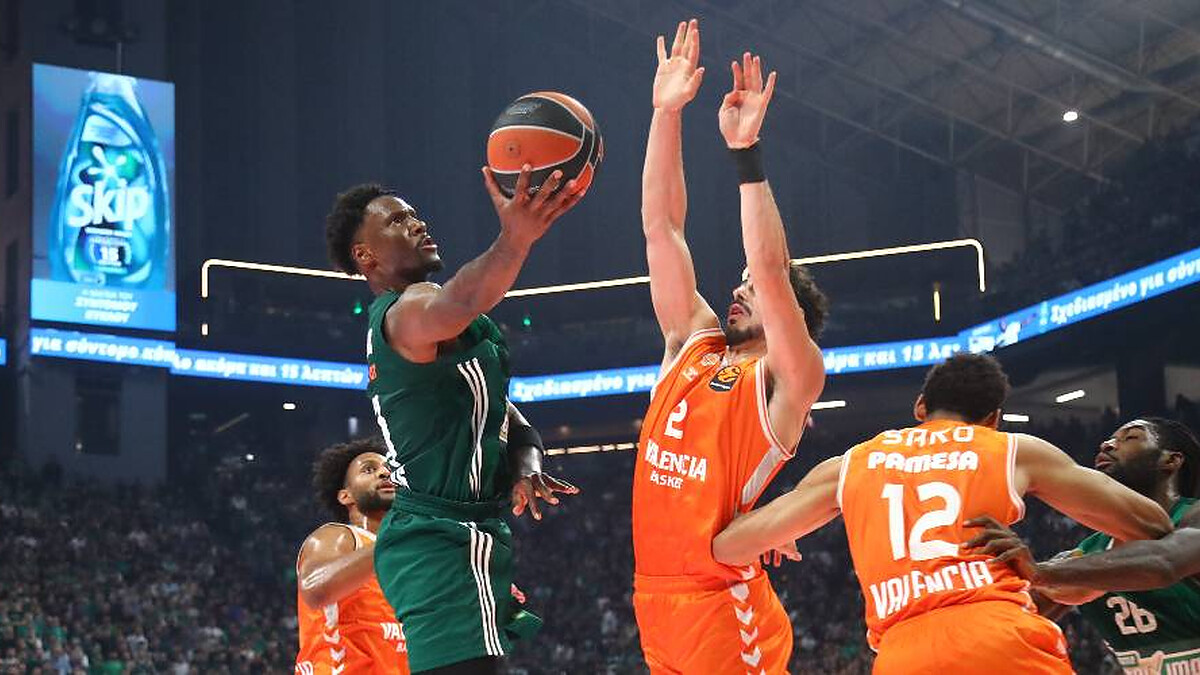 Valencia survives Panathinaikos’ late push to force Game 4