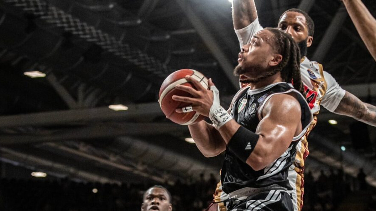 Venezia shocks Virtus Bologna on the road