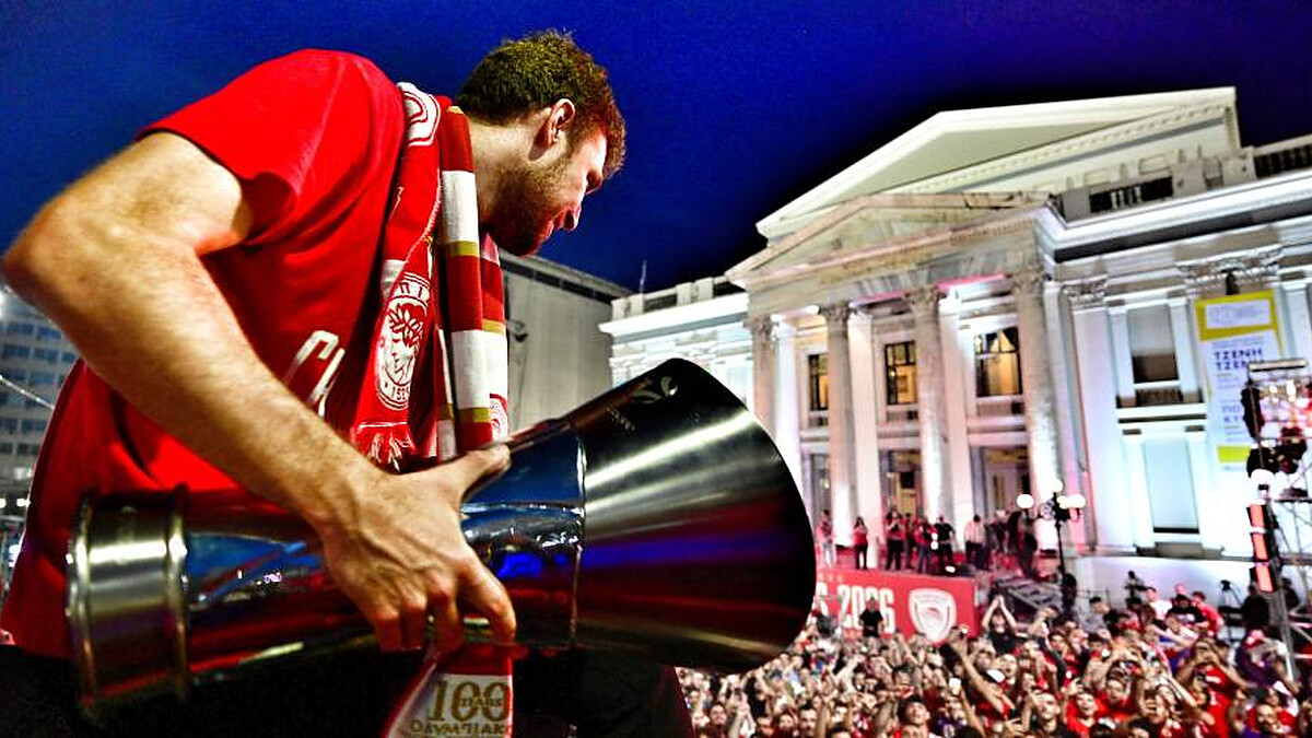 Vezenkov and Bartzokas guide Olympiacos to triumph: “Sasha, we did it!”