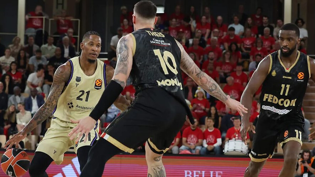 Will Clyburn reassures fans after report about heart issues