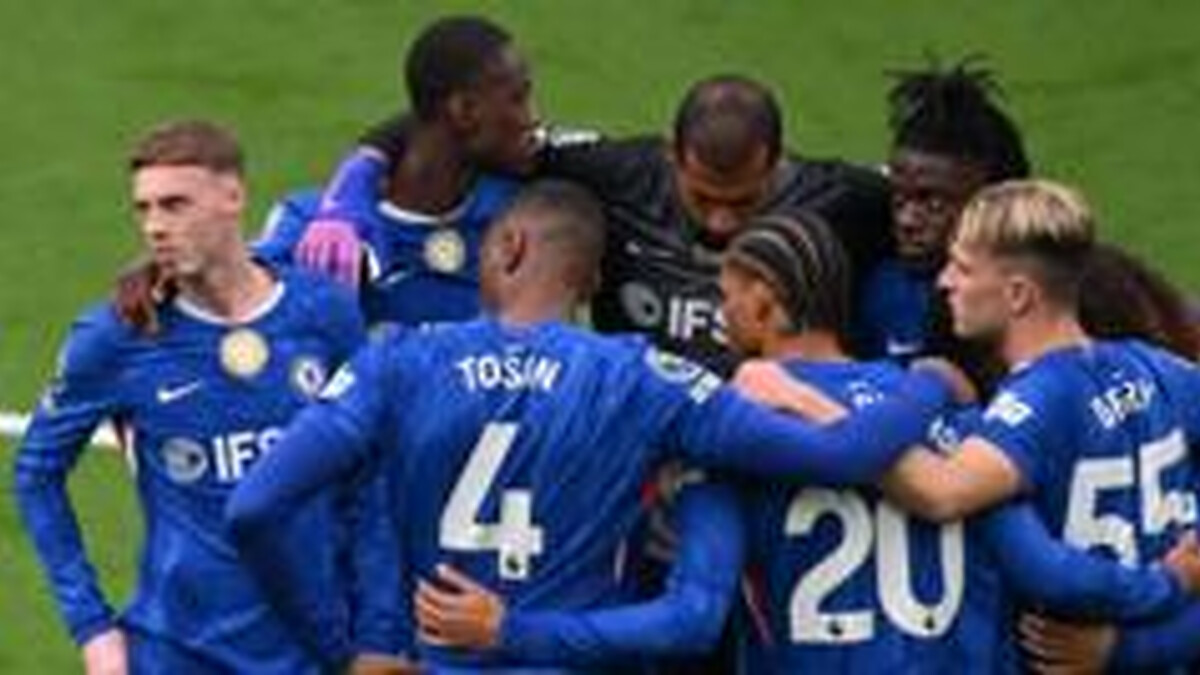 Would FA Cup win paper over the cracks for Chelsea?