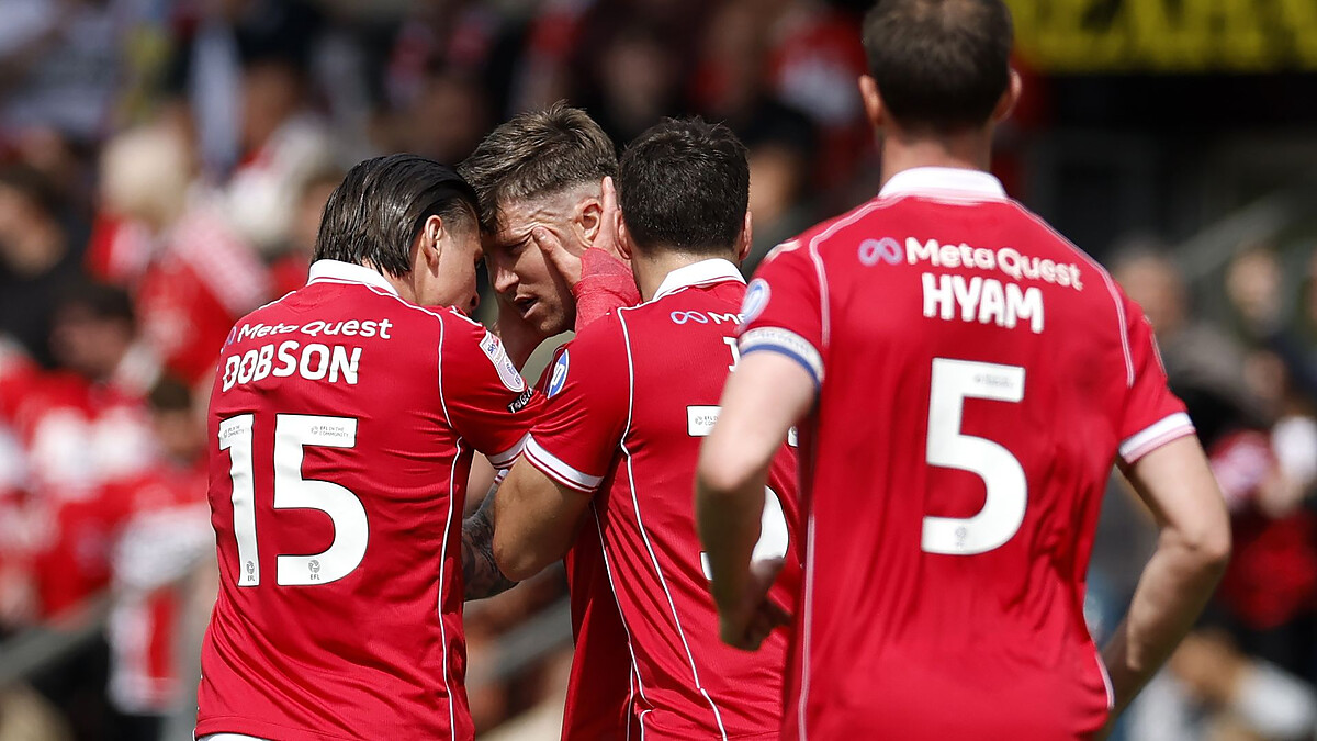 Wrexham miss out on play-offs after draw with Boro