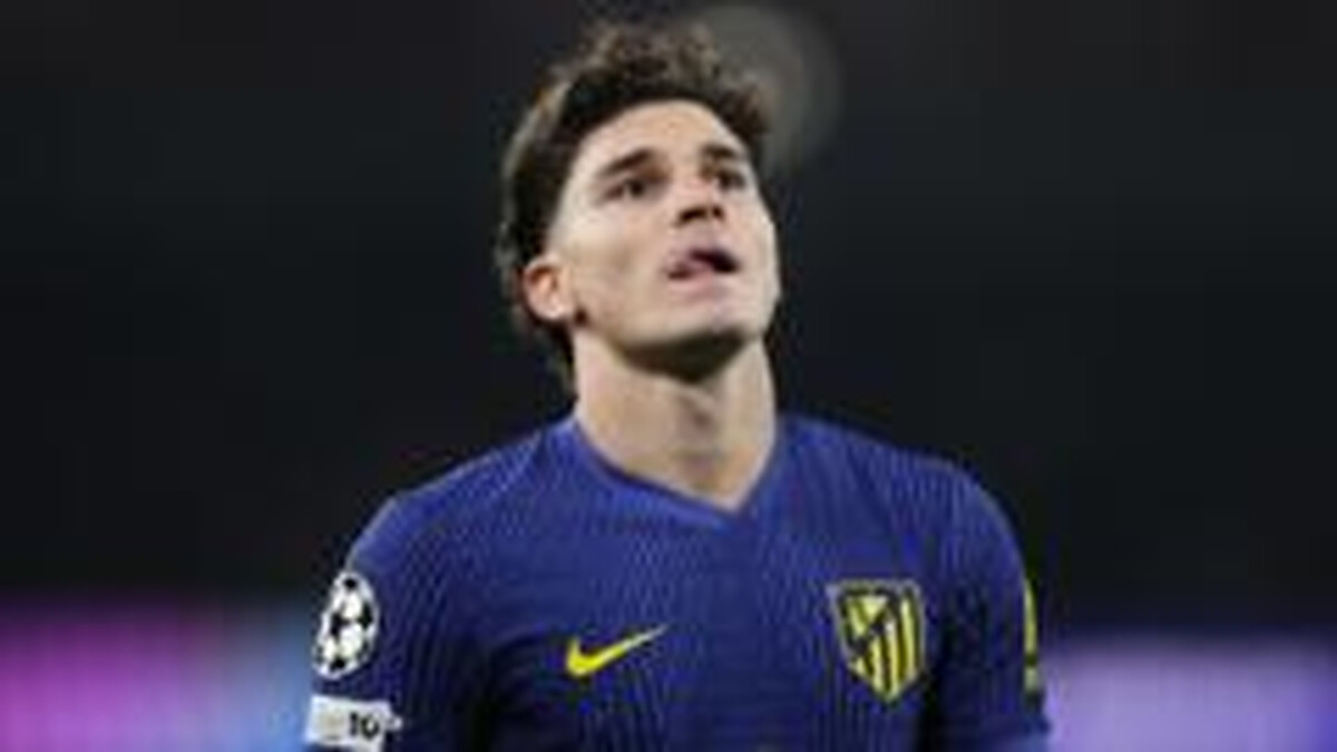 Argentina's Alvarez wants to leave Atletico Madrid
