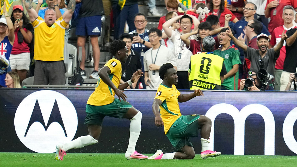 Australia shock Turkey to make winning start to World Cup campaign