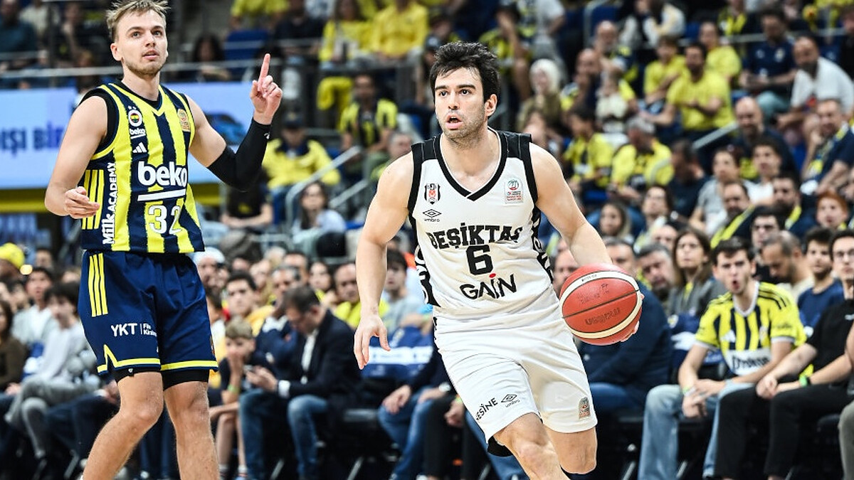 Besiktas retains Berk Ugurlu, Ulm brings in Adam Atamna