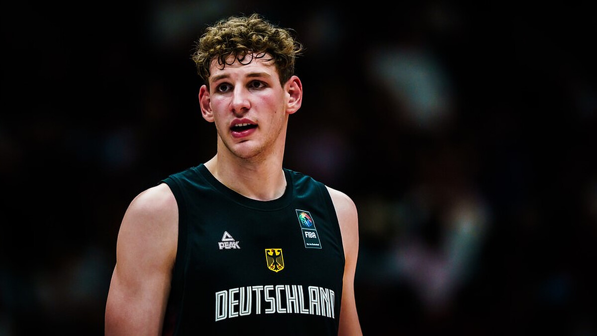 Charlotte Hornets draft German big Hannes Steinbach 14th overall