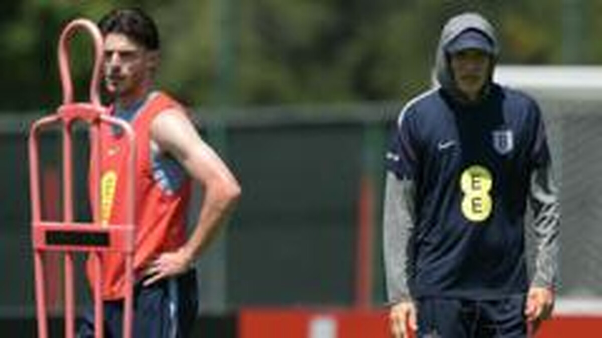 Cooling hoodies help England staff combat World Cup heat