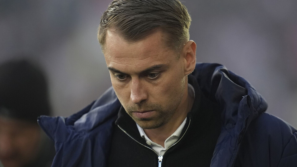 Eckert given Saints' owner's backing as head coach apologises for Spygate scandal