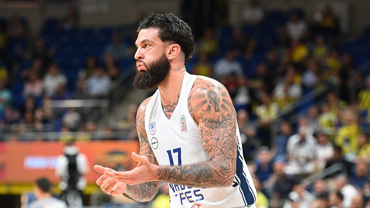 Efes parts ways with Vincent Poirier after two years