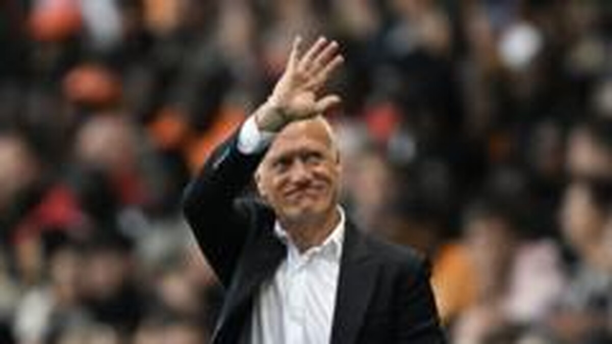Emotion and celebration for Deschamps' home farewell