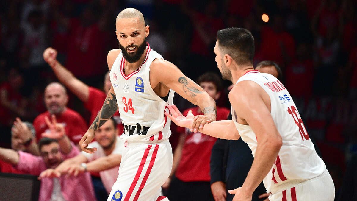 Fournier after back-to-back MVP awards: “Winning is the most important thing”