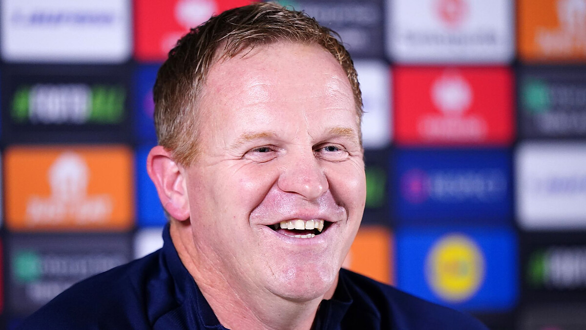 Hearts appoint Vrancken as McInnes' replacement