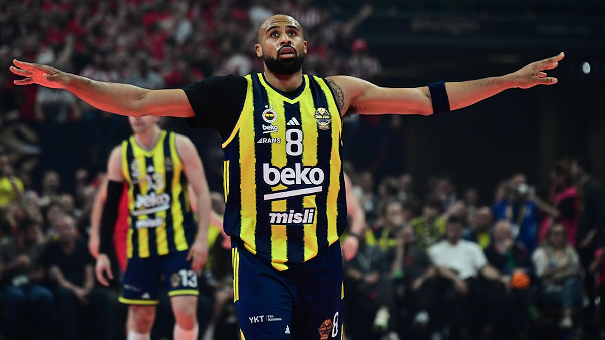 Horton-Tucker’s late heroics complete 18-point Fenerbahçe comeback