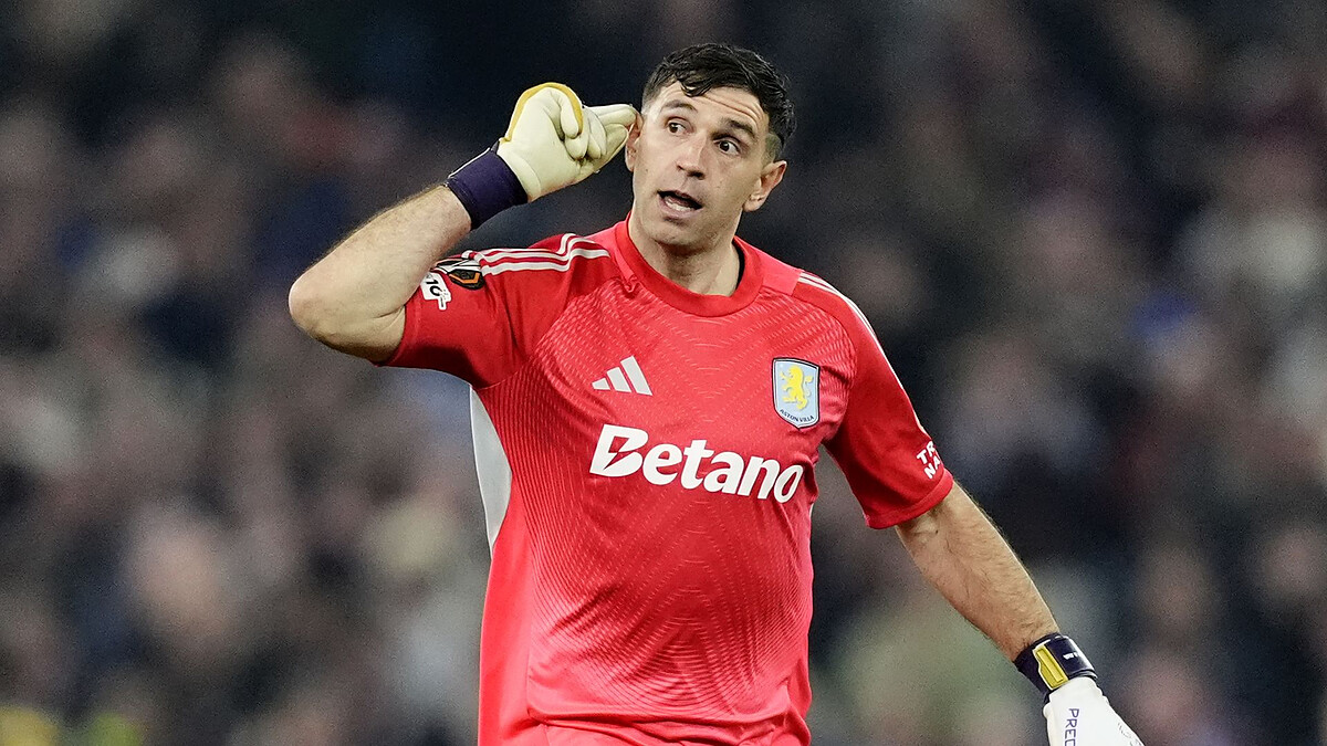Juventus interested in signing either Martinez or Vicario