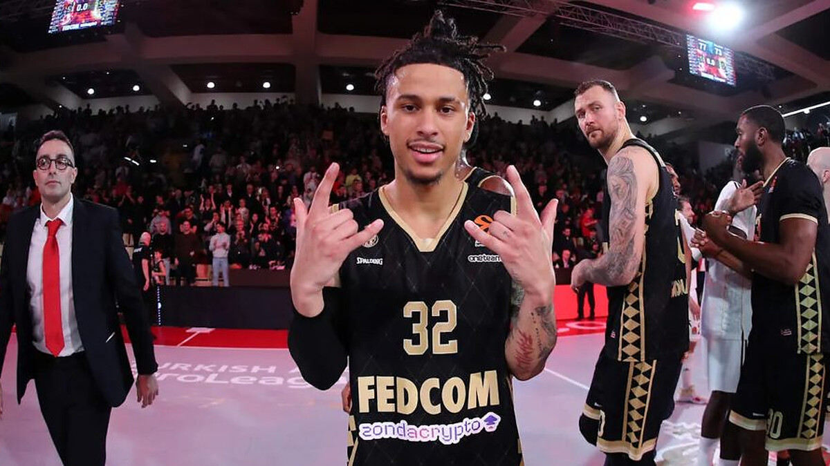 Matthew Strazel reaching agreement with Anadolu Efes
