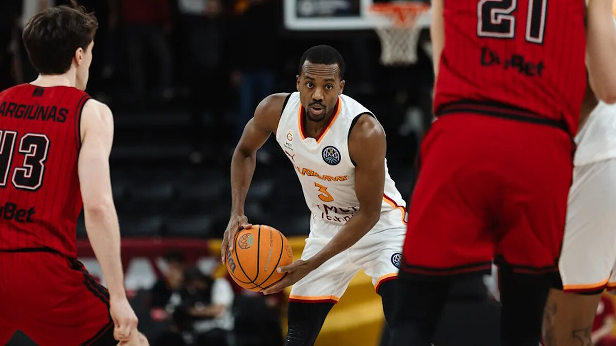 McCollum parts ways with Galatasaray, but quickly finds a new team