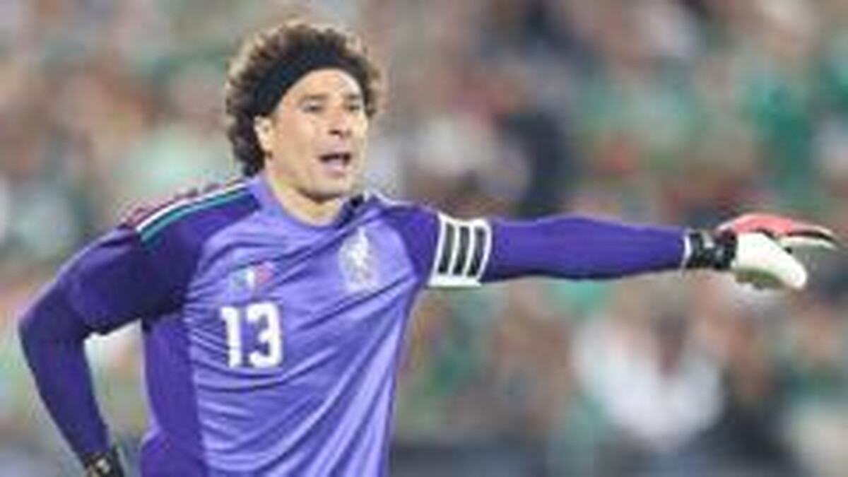 Mexico select Ochoa for sixth World Cup