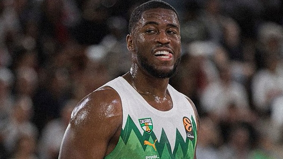 Moses Wright confirms Barcelona move