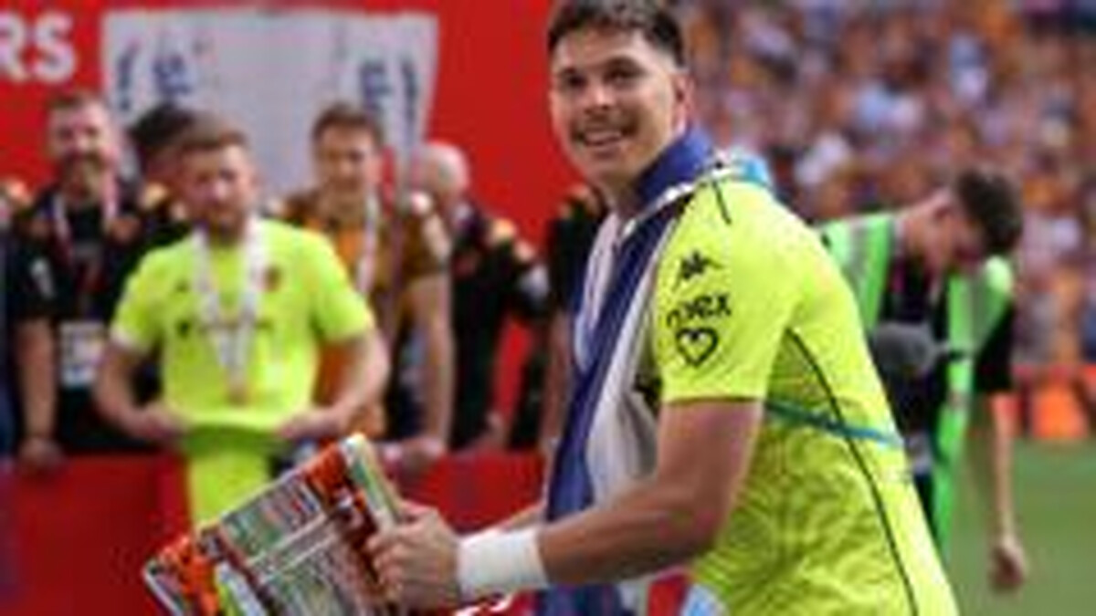 Rangers buy Hull goalkeeper Pandur - what will he bring?
