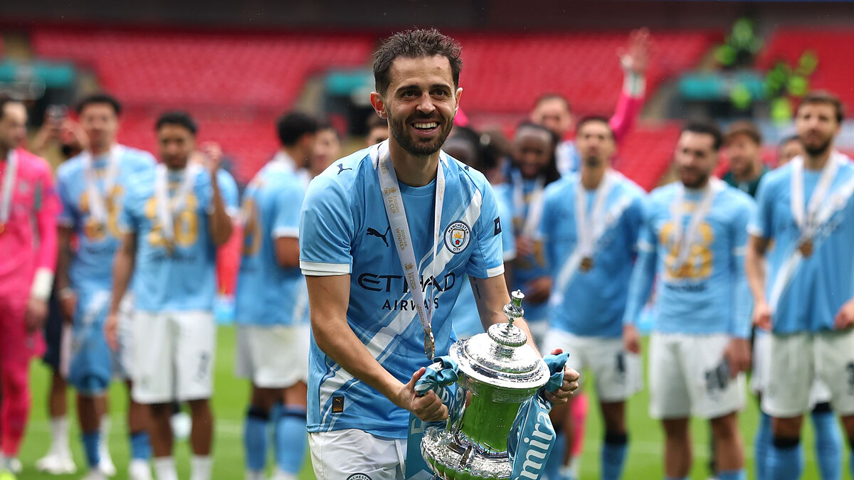 Real Madrid sign Bernardo Silva