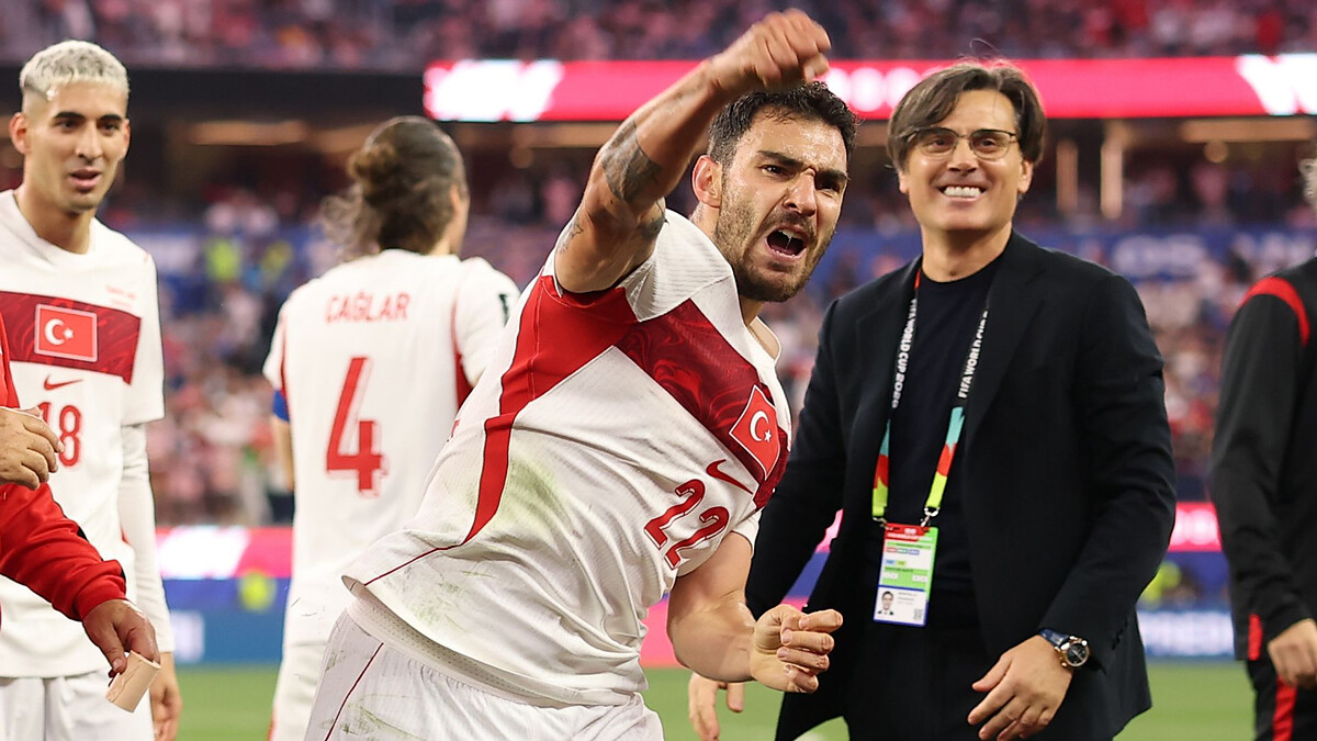 USA beaten as Turkey restore pride with late winner