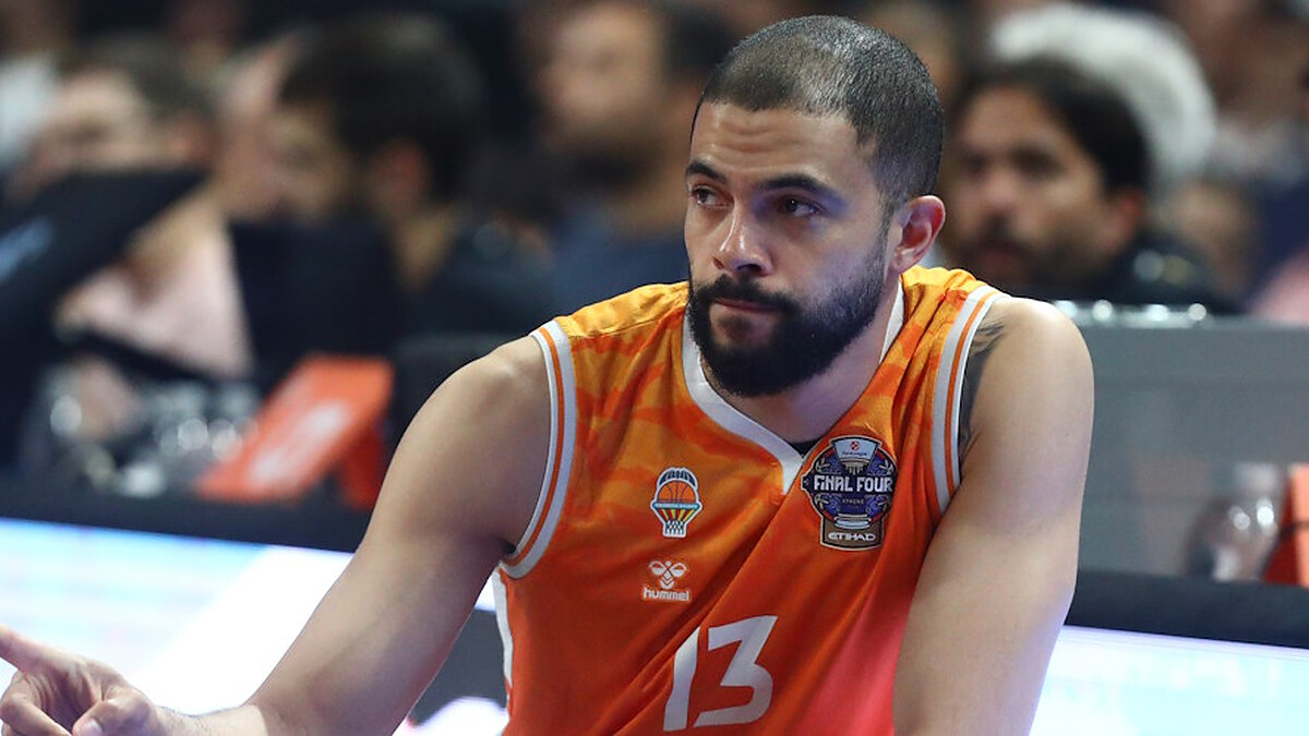 Valencia parts ways with Darius Thompson