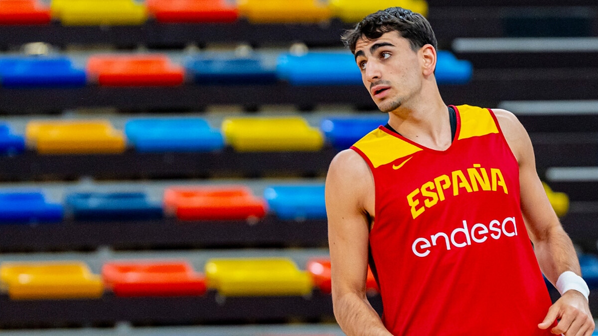 Álvaro Cárdenas: “I believe I can be a key player for Valencia in the future”