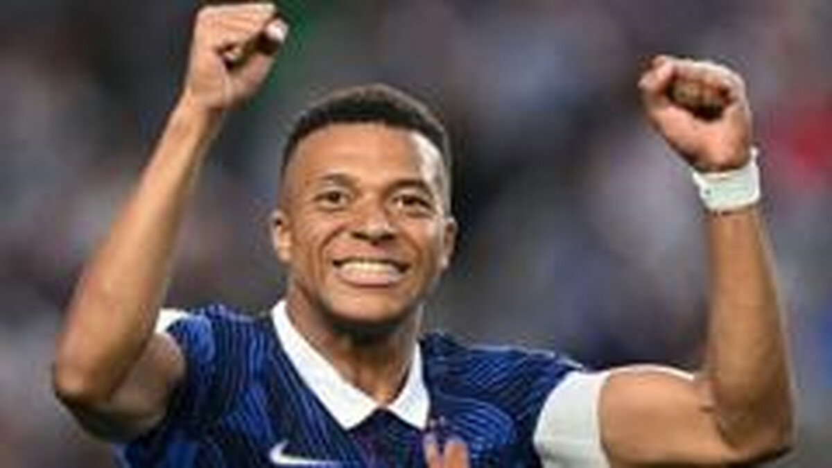 Are France beatable? - BBC experts have their say