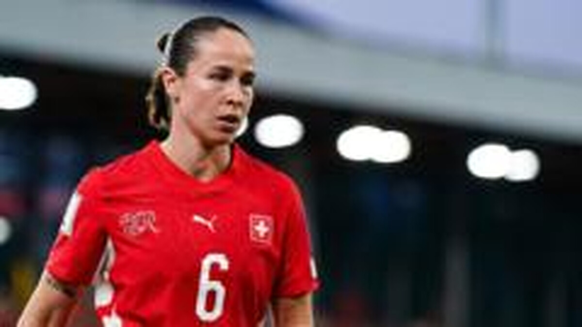 Arsenal sign Switzerland midfielder Reuteler