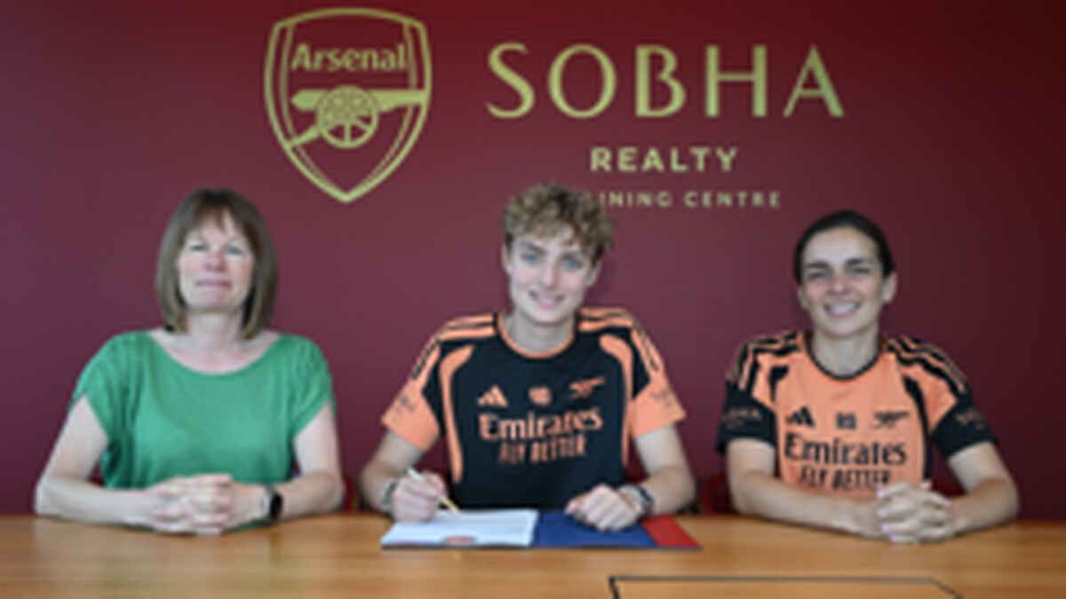 Arsenal sign teenage Danish goalkeeper Damm