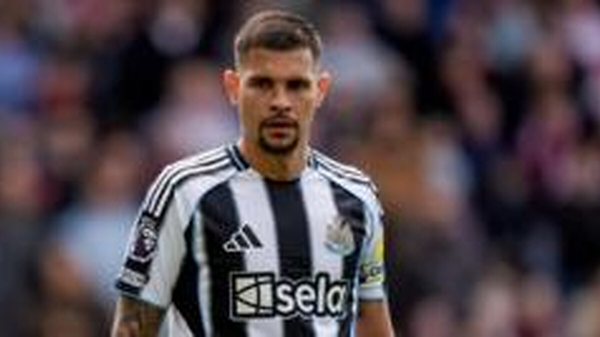 Arsenal target Guimaraes asks to leave Newcastle