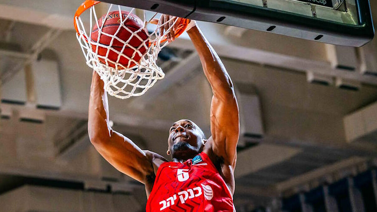 Austin Wiley officially joins Bayern Munich on three-year deal
