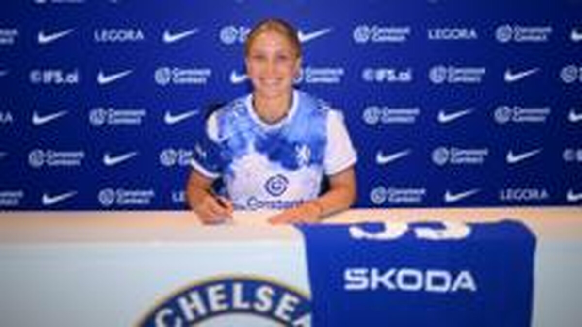 Beever-Jones signs new contract until 2030 with Chelsea