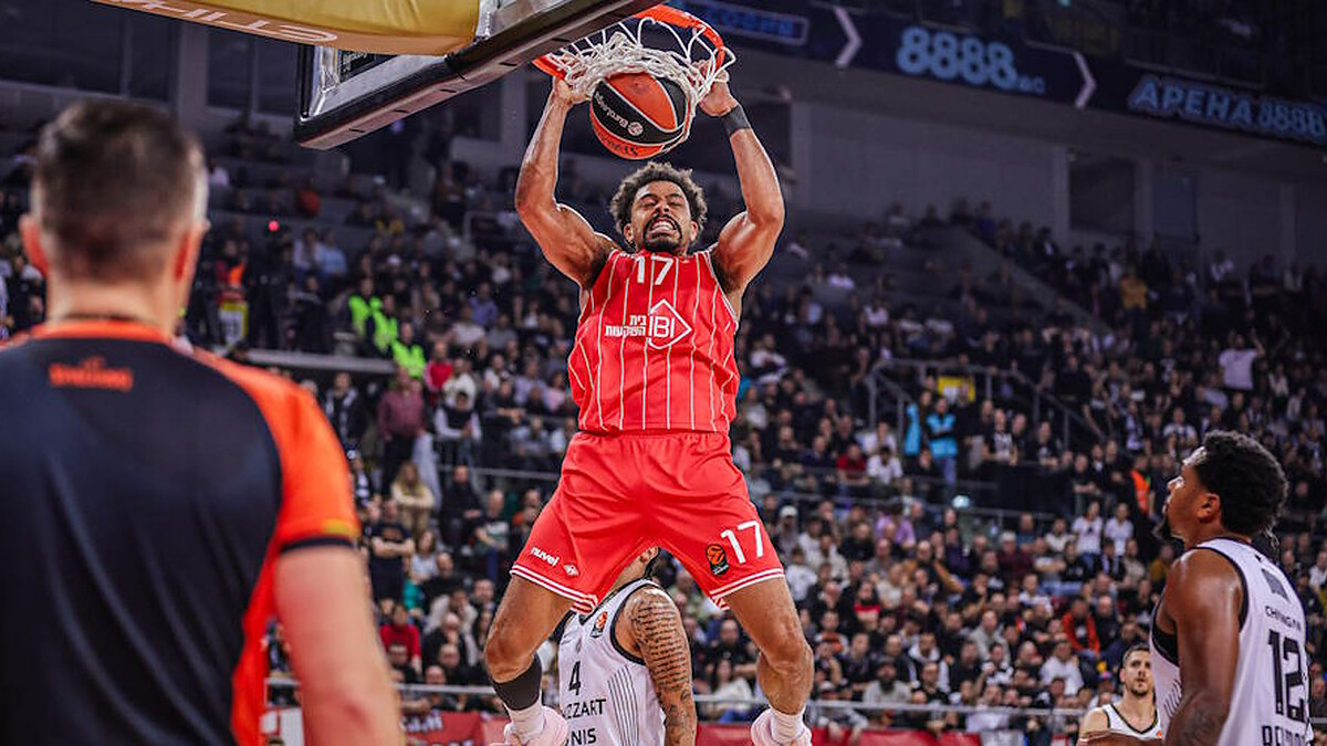 Collin Malcolm signs a two-year deal with Anadolu Efes
