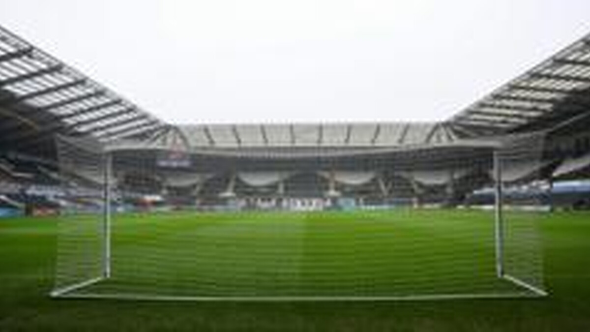 Council agrees Swansea.com Stadium sale to Swans