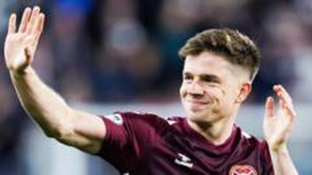 Devlin joins Rangers after Hearts departure