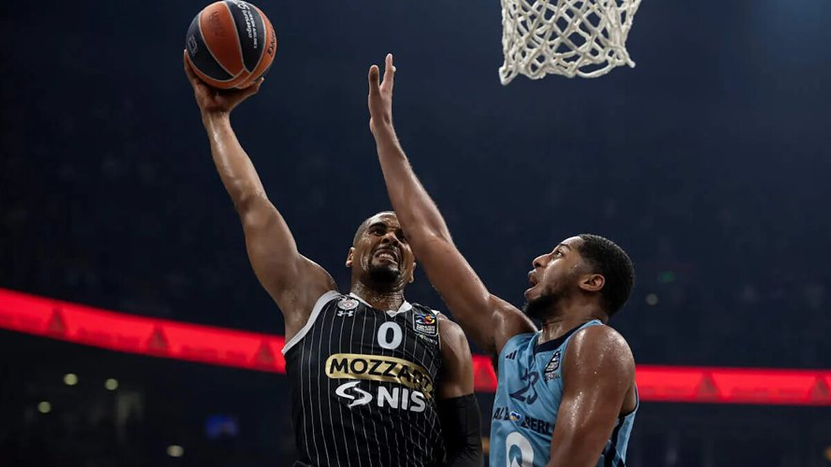 EuroLeague icon Brandon Davies retires from professional basketball at 34