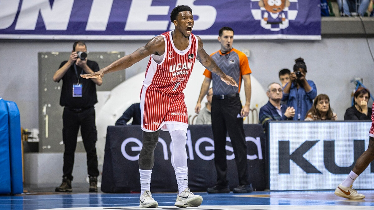 Hapoel Jerusalem signs Devontae Cacok to a two-year deal