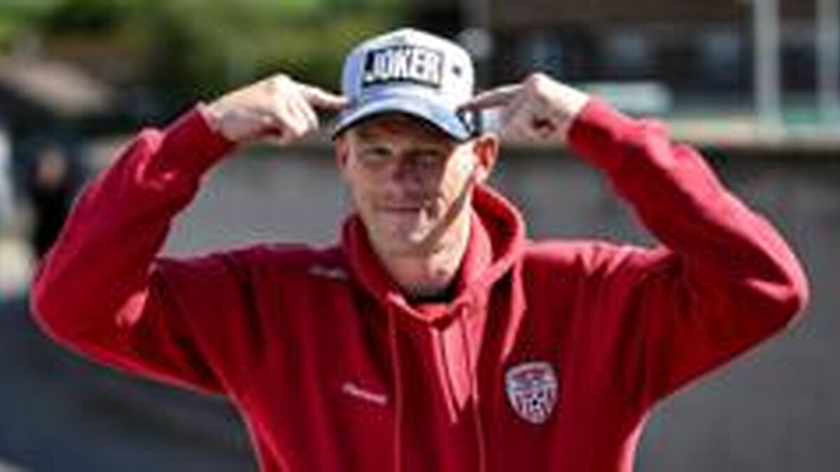 'Issue somewhere' at Derry City - McClean