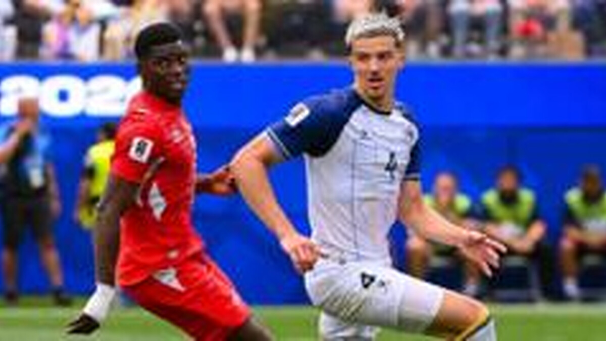 Leeds sign £34.1m defender Muharemovic
