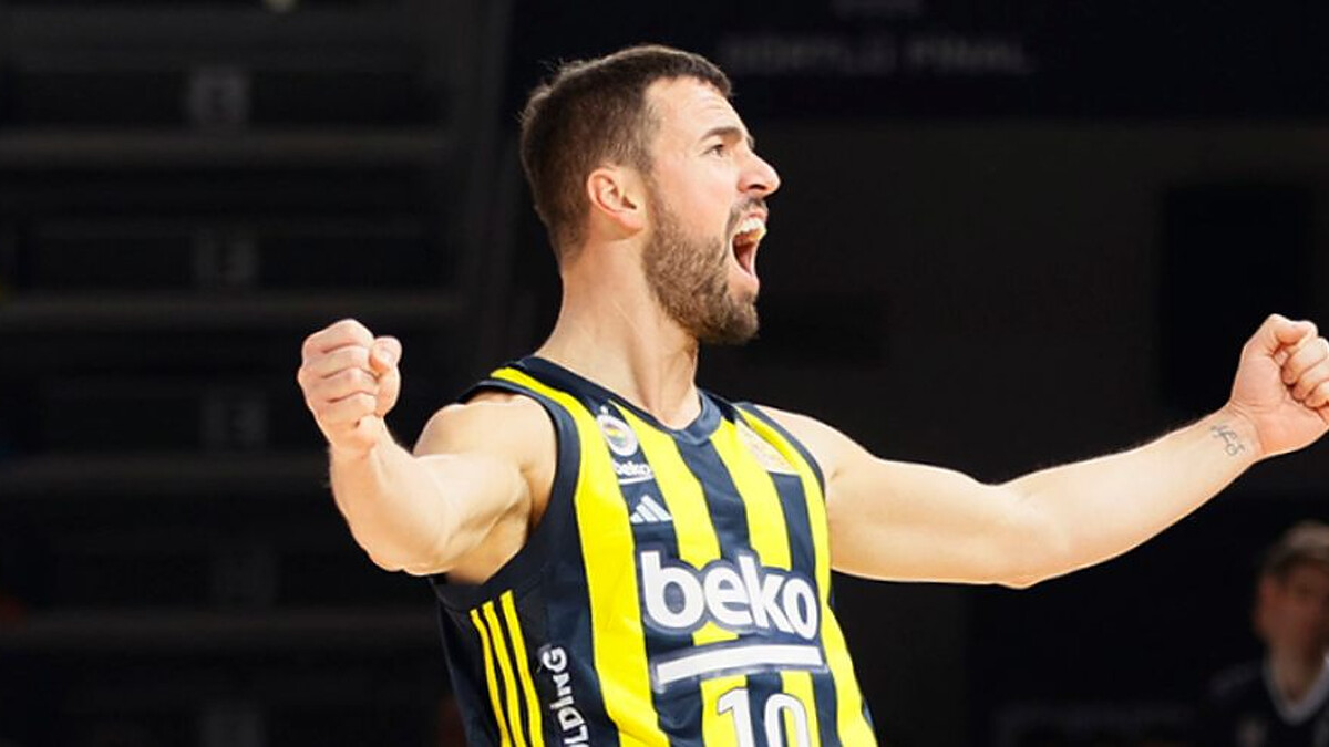 Melih Mahmutoglu formally commits to a 13th season with Fenerbahce